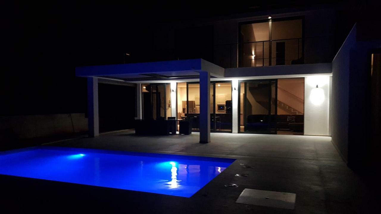 Seaside villa at Prižba Esterno foto